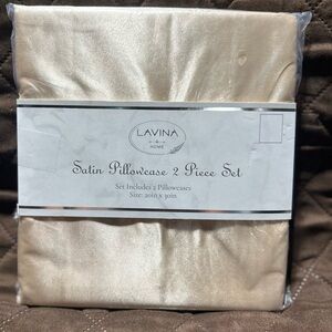 NWT-Satin Pillowcase 2 Piece Set - Cream